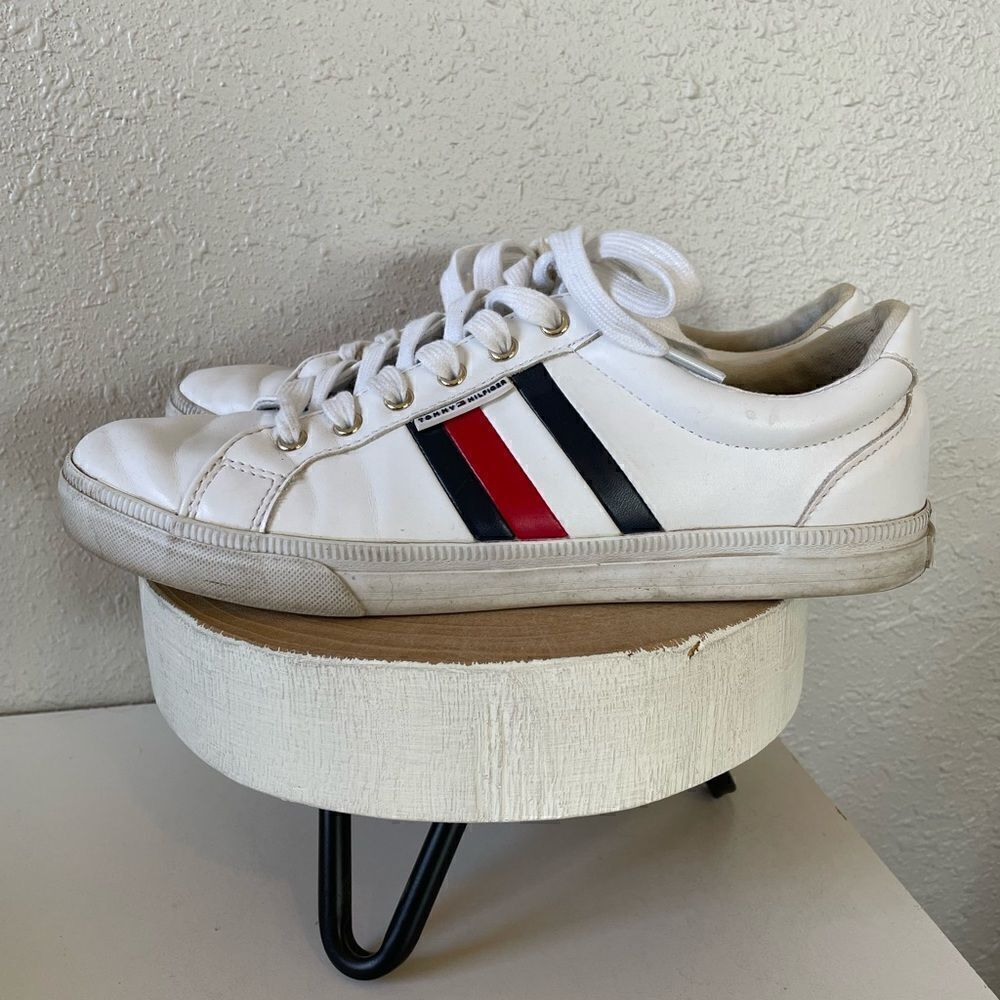 Tommy Hilfiger Twlightz Leather Sneakers Size 9.5
